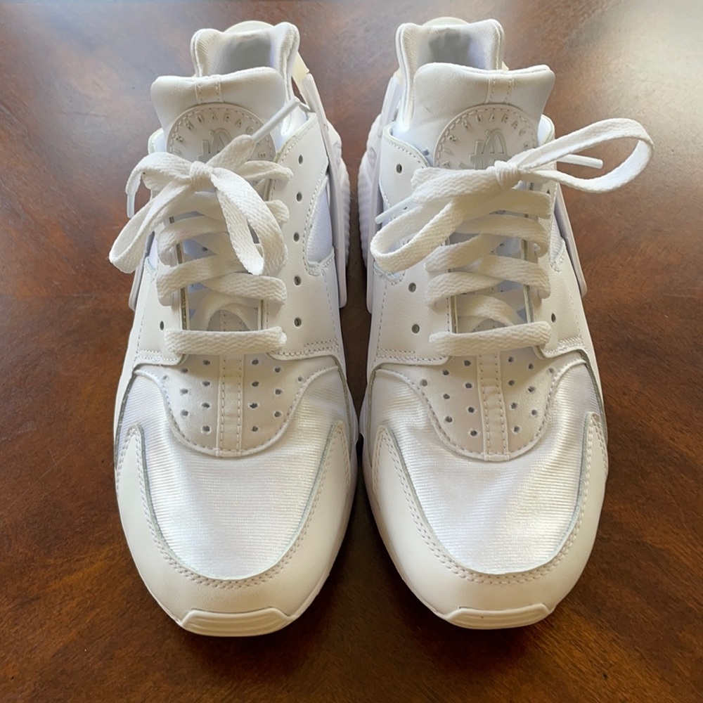 NIKE HURRACHES W
